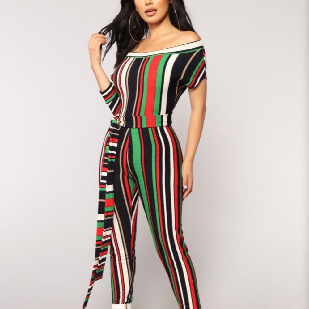 Fashionnova jumpsuit🎪